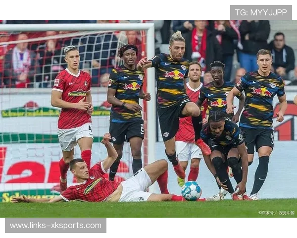 利物浦凯恩关键时刻力挽狂澜获赞：英超绿茵场上的英雄之战